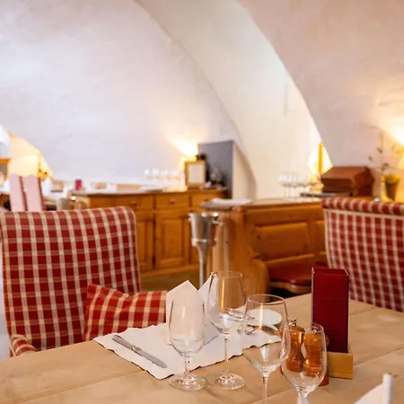 Hotel Muenchhausen 5*