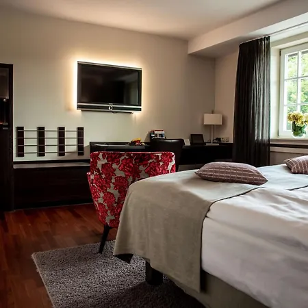 Muenchhausen Hotel 5*