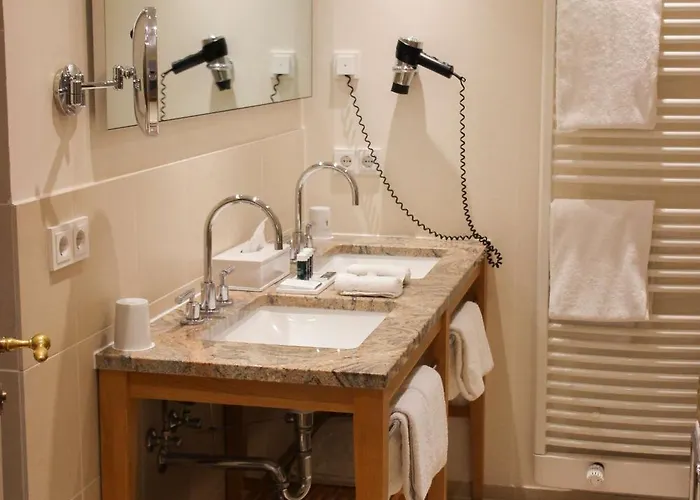 Muenchhausen 5* Aerzen